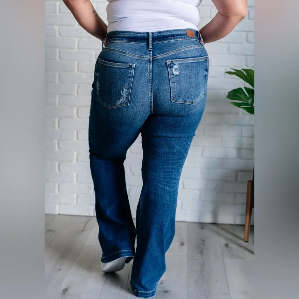 NWT JUDY BLUE MID RISE DISTRESSED BUTTON FLY FLARE JEANS size 14 W
